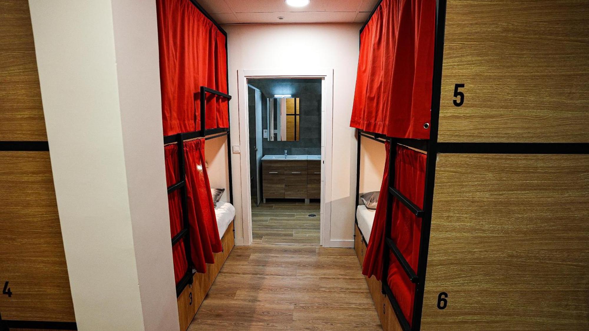 Fit Hostel Madrid Exterior photo
